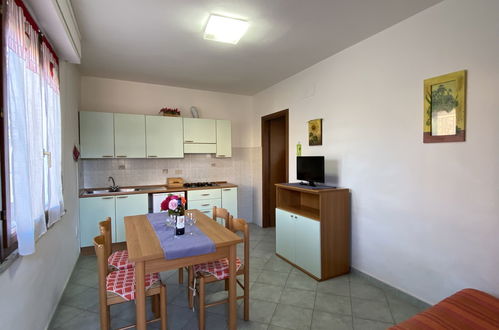 Foto 9 - Apartamento de 1 habitación en Rosignano Marittimo con jardín