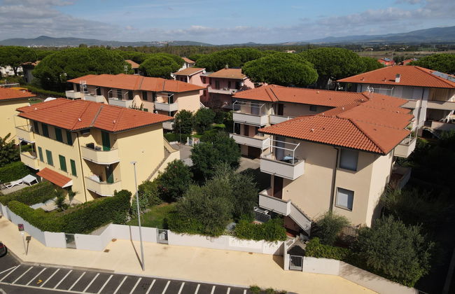Apartamento de 2 quartos em Rosignano Marittimo com jardim - Foto 1
