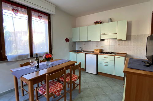 Photo 11 - 1 bedroom Apartment in Rosignano Marittimo with garden