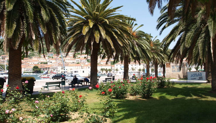 Photo 1 - Appartement de 1 chambre à Vela Luka avec terrasse et vues à la mer