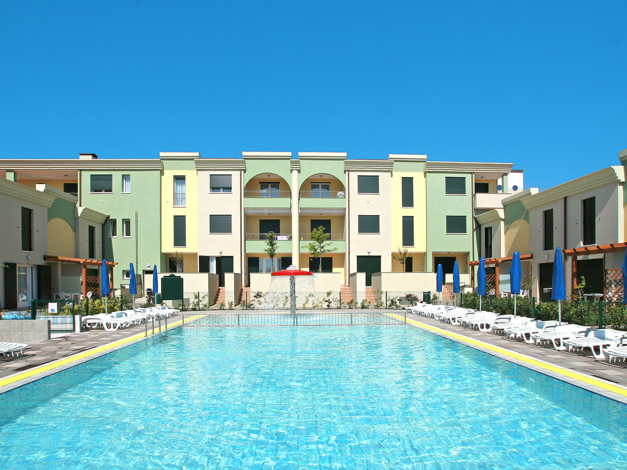 Photo 11 - Maison de 1 chambre à Caorle avec piscine et vues à la mer