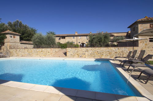 Foto 2 - Casa de 13 habitaciones en Colle di Val d'Elsa con piscina privada y jardín