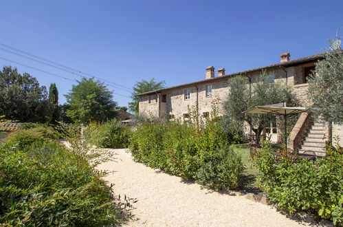 Foto 6 - Appartamento con 3 camere da letto a Colle di Val d'Elsa con piscina e giardino