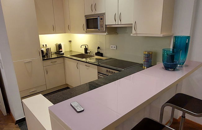 2 bedroom Apartment in Vienna - Photo 18