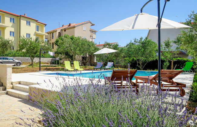 Apartment mit 2 Schlafzimmern in Sibenik mit schwimmbad und garten - Foto 1