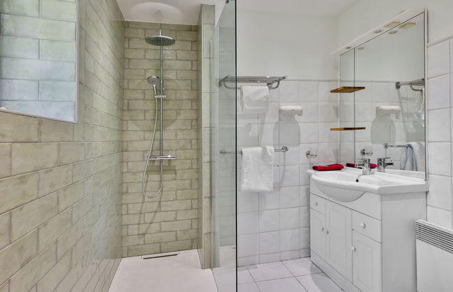Casa con 4 camere da letto a Coly-Saint-Amand con piscina privata e giardino - Foto 5