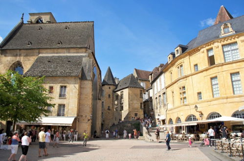 Photo 15 - Maison de 3 chambres à Coly-Saint-Amand avec piscine privée et jardin