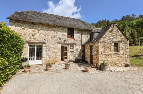 Foto 1 - Casa con 3 camere da letto a Coly-Saint-Amand con piscina privata e giardino