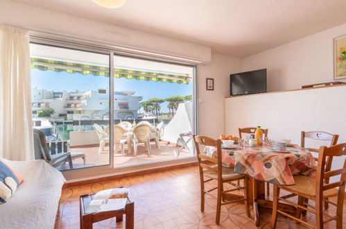 Photo 3 - 2 bedroom Apartment in Le Grau-du-Roi with terrace and sea view