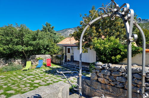 Foto 12 - Casa de 3 quartos em Senj com jardim e terraço