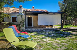 Foto 3 - Casa de 3 quartos em Senj com jardim e terraço