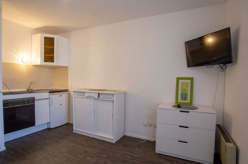 Foto 3 - Apartamento em Bormes-les-Mimosas com jardim