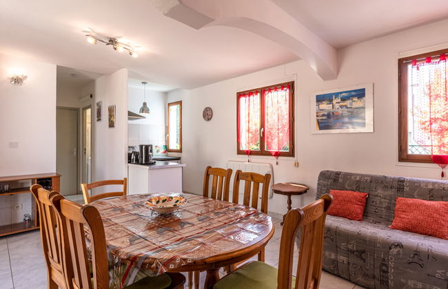 3 bedroom House in Penta-di-Casinca with garden and terrace - Photo 9