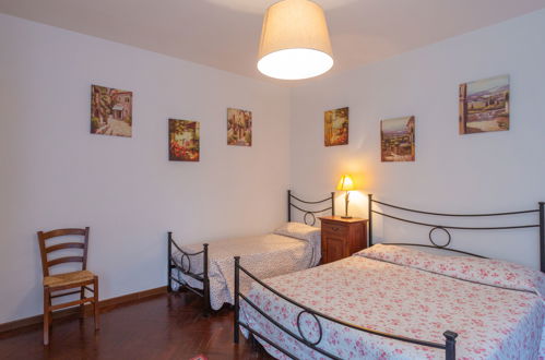 Photo 14 - 4 bedroom House in Tortoreto with private pool and garden