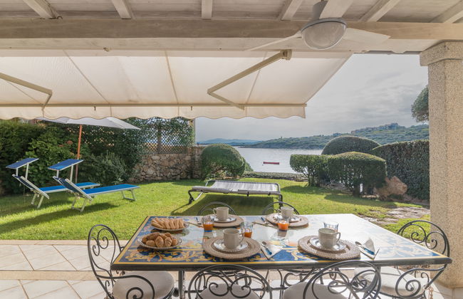 Apartamento de 3 quartos em Golfo Aranci com piscina e jardim - Foto 1