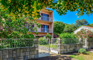 Photo 1 - Appartement de 1 chambre à Novi Vinodolski avec jardin et terrasse