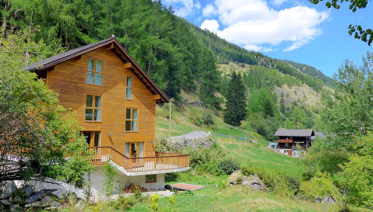 Photo 1 - Maison de 5 chambres à Blatten avec jardin et terrasse