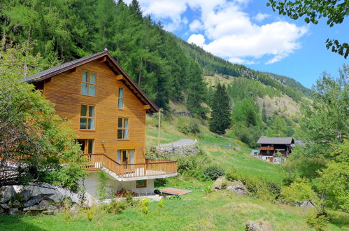 Photo 1 - Maison de 5 chambres à Blatten avec jardin et terrasse