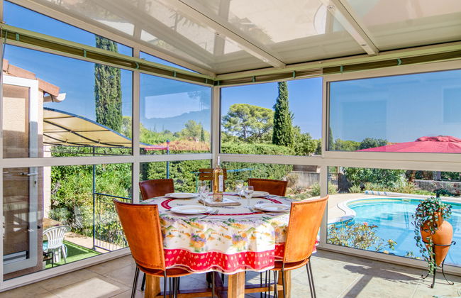 Casa de 3 quartos em Le Muy com piscina privada e jardim - Foto 8