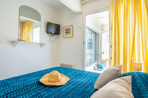 Foto 4 - Appartamento con 2 camere da letto a Canet-en-Roussillon con giardino e vista mare