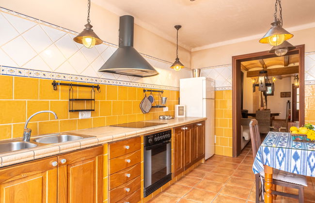 Casa de 3 quartos em Porreres com piscina privada e jardim - Foto 9