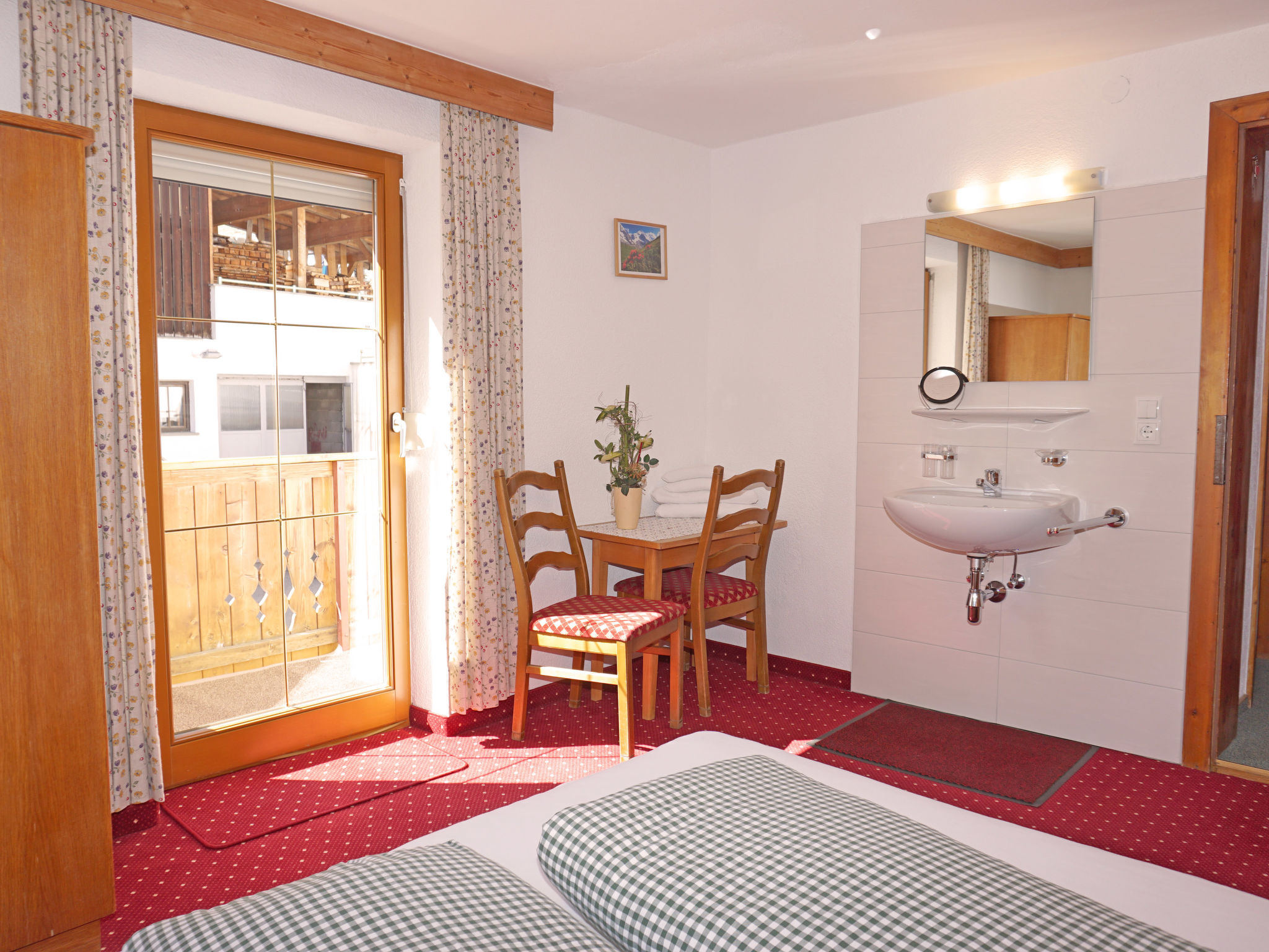 Foto 12 - Appartamento con 3 camere da letto a Kappl con sauna e vista sulle montagne