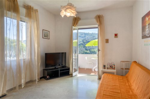 Photo 15 - 3 bedroom Apartment in Dolcedo with garden and terrace