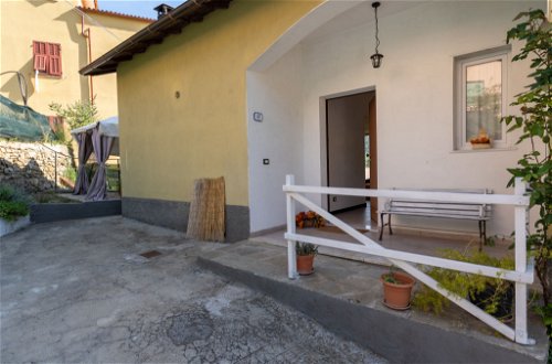 Photo 18 - 3 bedroom Apartment in Dolcedo with garden and terrace