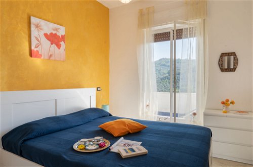 Foto 9 - Apartment mit 3 Schlafzimmern in Dolcedo mit garten und terrasse