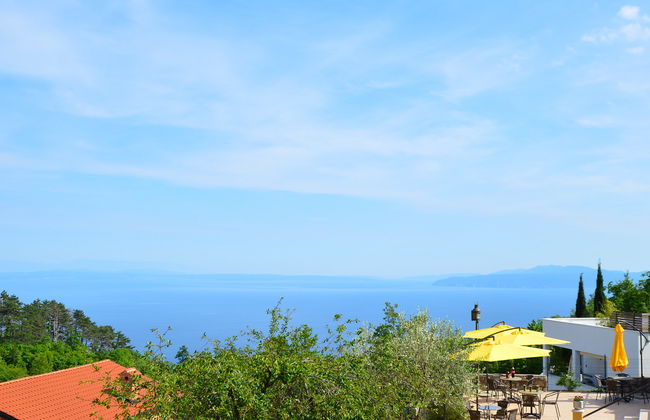 Appartement de 3 chambres à Opatija avec piscine et jardin - Photo 2