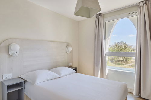 Photo 4 - 1 bedroom Apartment in La Grande-Motte with swimming pool and terrace