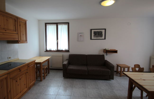 Apartamento de 3 quartos em Ledro com piscina e jardim - Foto 8