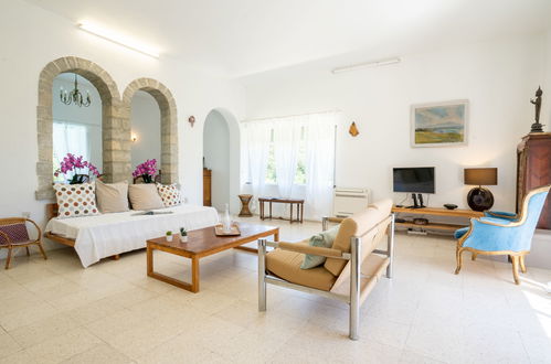 Photo 6 - 4 bedroom House in Ceyreste with private pool and garden