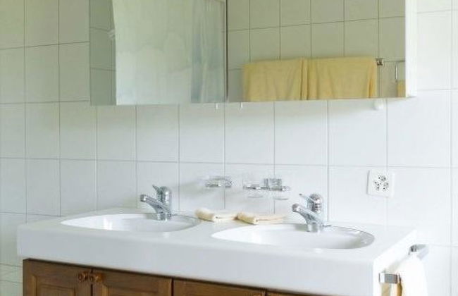 3 bedroom Apartment in Saanen - Photo 40