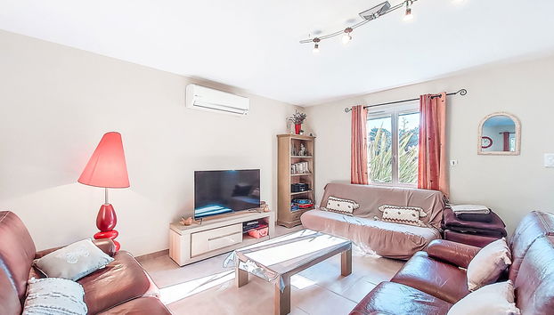 4 bedroom House in Vendays-Montalivet with garden and terrace - Photo 4