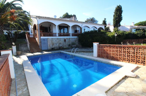 Foto 10 - Casa de 2 quartos em Pals com piscina privada e terraço