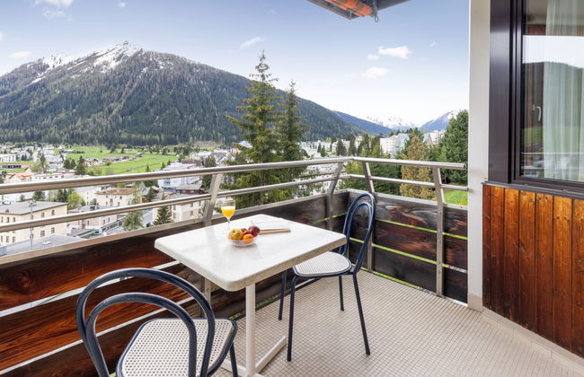 Apartamento de 2 quartos em Davos com piscina e sauna - Foto 1