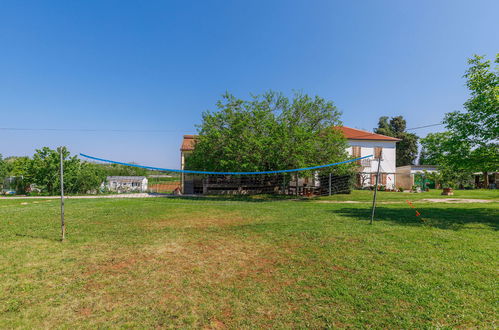 Photo 5 - Appartement de 1 chambre à Umag avec jardin et terrasse