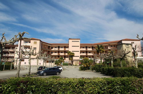 Photo 17 - Appartement en Brezzo di Bedero avec piscine et jardin