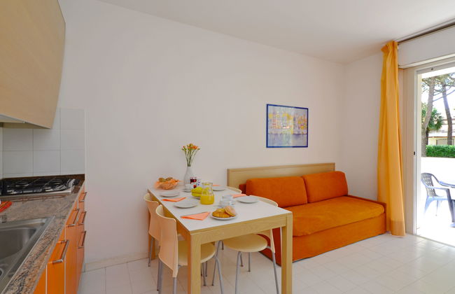 Apartamento de 2 quartos em Lignano Sabbiadoro com piscina e jardim - Foto 23