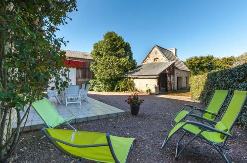 Photo 2 - Maison de 3 chambres à Biniville avec jardin et terrasse