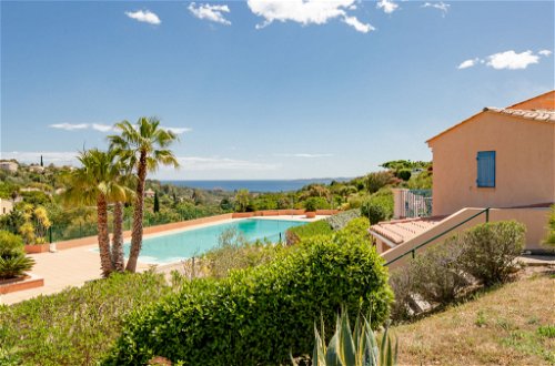 Foto 14 - Apartamento de 1 quarto em Roquebrune-sur-Argens com piscina e vistas do mar