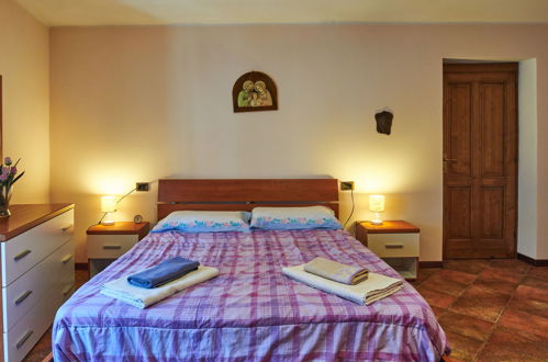 Foto 9 - Apartment mit 1 Schlafzimmer in Pianello del Lario mit blick auf die berge