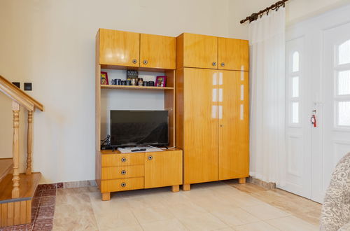 Photo 6 - 4 bedroom Apartment in Balatonmáriafürdő with garden and terrace