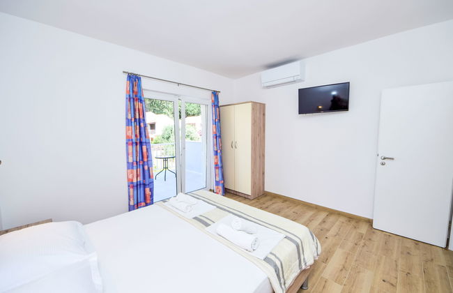 Apartamento de 2 quartos em Orebić com piscina e jardim - Foto 9