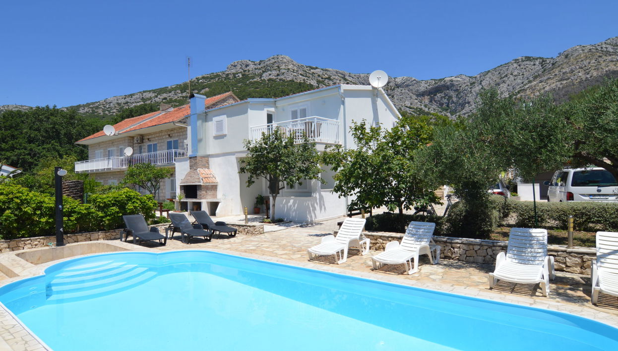 Apartamento de 2 quartos em Orebić com piscina e jardim - Foto 1