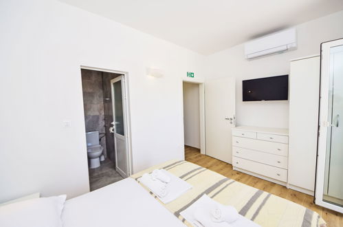 Foto 7 - Appartamento con 2 camere da letto a Orebić con piscina e vista mare