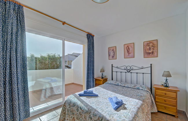 Casa de 4 quartos em Calp com piscina e jardim - Foto 18