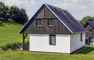 Photo 2 - Maison de 3 chambres à Černý Důl avec piscine et vues sur la montagne