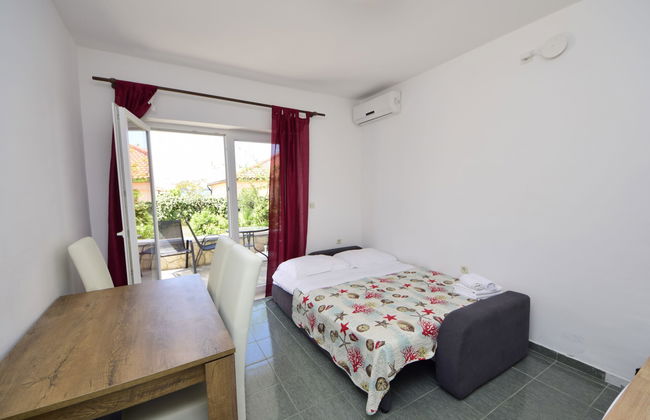 Apartment mit 2 Schlafzimmern in Sibenik mit schwimmbad und garten - Foto 15